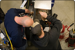 Air duct cleaning repairmen